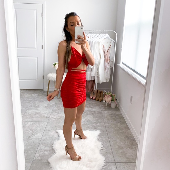 Red Front Knot Lace Up Ruched Sexy Mini Dress - Picture 7 of 13